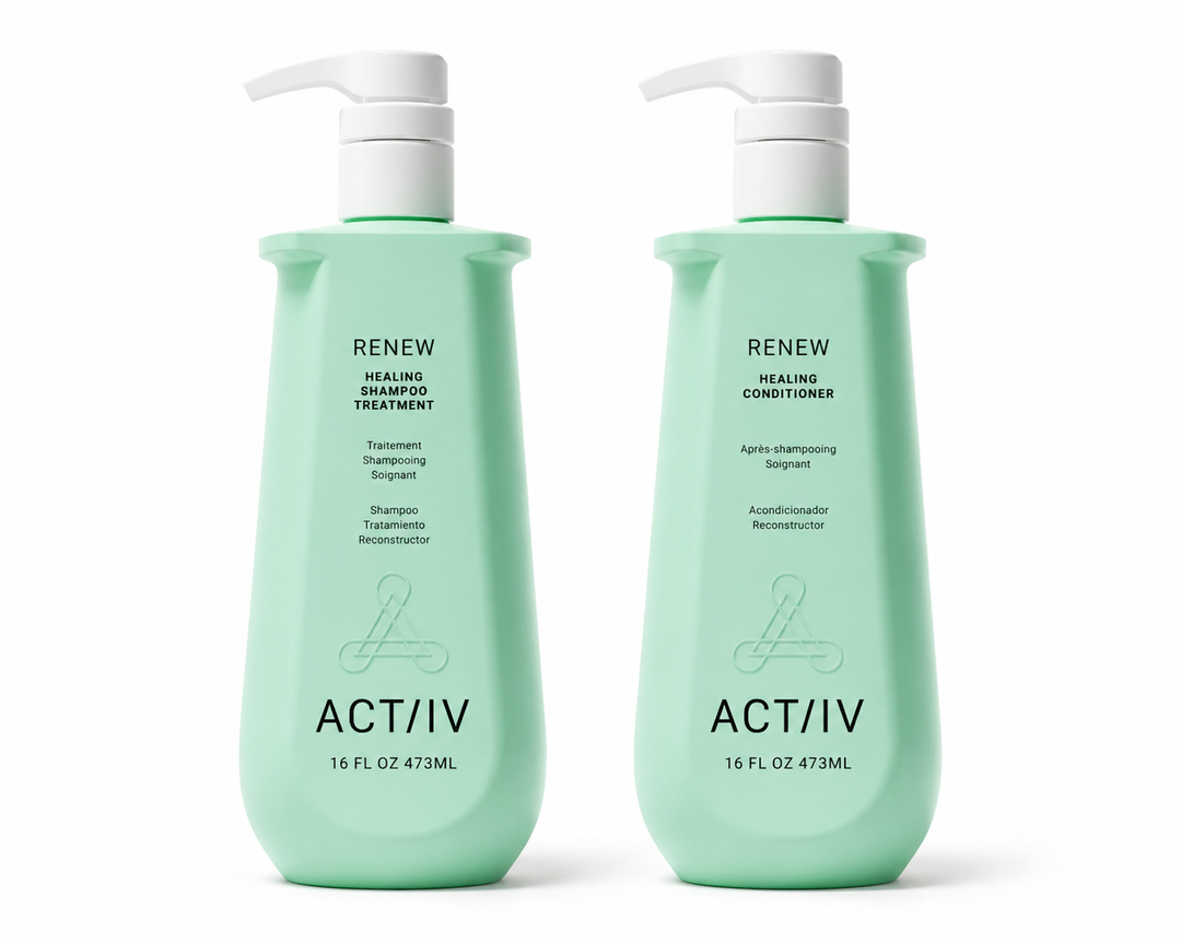 Duo ACT/IV Renew shampoing traitant réparateur et après-shampoing en flacons verts grand format avec pompe blanche, design minimaliste sur fond blanc, idéal pour cheveux abîmés en quête de réparation et de force.