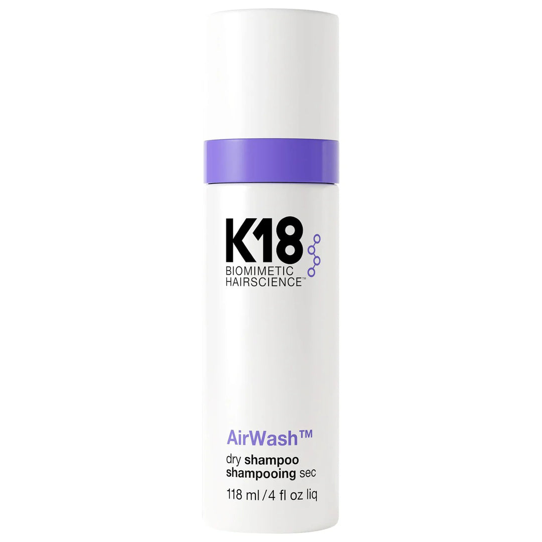 Flacon de shampoing sec AirWash 118 ml, sans aérosol, au design minimaliste gris mat, étiquette noire moderne, photographié sur fond blanc professionnel. Produit capillaire sans poudre blanche, idéal pour cheveux gras ou usage quotidien.