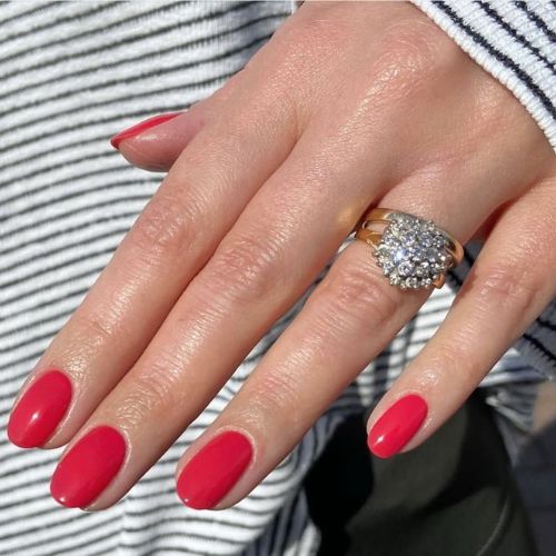 SHELLAC Vernis U.V Lobster Roll