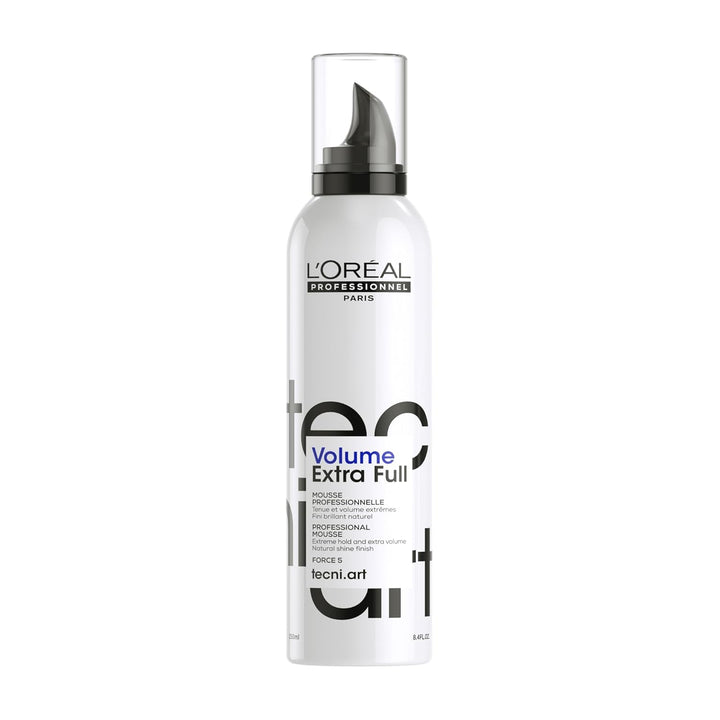 Flacon de mousse coiffante L’Oréal Professionnel Tecni.Art Volume Extra Full blanc avec capuchon transparent et pompe noire, design professionnel sur fond blanc