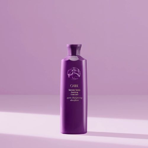 Flacon d'après-shampooing densifiant pour cheveux clairsemés, avec ingrédients bioactifs pour volume et hydratation légère.