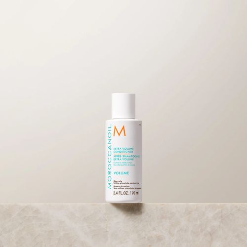 Ce revitalisant extra-volume est une formule démêlante à base d'huile d'argan et d'éléments qui fortifies et hydrates vos cheveux. 