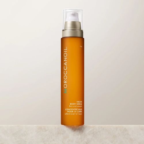 Ce sérum ultra concentré avec sa formule et ses ingrédients très performants,  agissent pour raffermir et lisser la peau à chaque fois que vous l'applique
