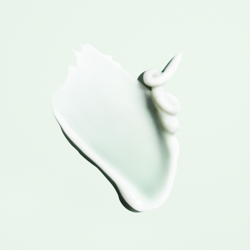 Cette crème soyeuse est l'équilibre parfait entre la tenue et l'hydratation.  Les boucles reçoivent une définition instantanée avec un contrôle et un soutien des frisottis pendant toute la journée. 