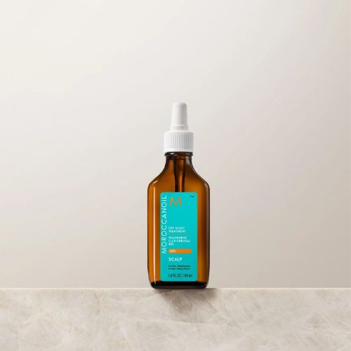  Sa formule composé d'huile d'argan riche en antioxydants, d'huiles apaisantes de lavande et de géranium aide à :  -Contrôler le dessèchement et la démangeaison au cuir chevelu  -Contrôler les signes dus au déséquilibre du cuir chevelu