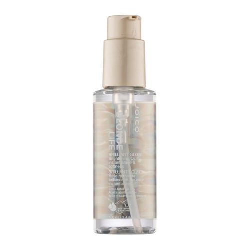 Cette huile cristalline Blonde life, infusée d'arginine, est formulée d'huiles de tamanu et de monoì  pour nourrir et illuminer instantanément les cheveux blonds.