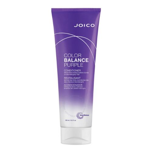 Ce revitalisant nuanceur nourrit et protège tout en neutralisant les tons jaunes afin de préserver la tonalité de tes cheveux blonds/gris.