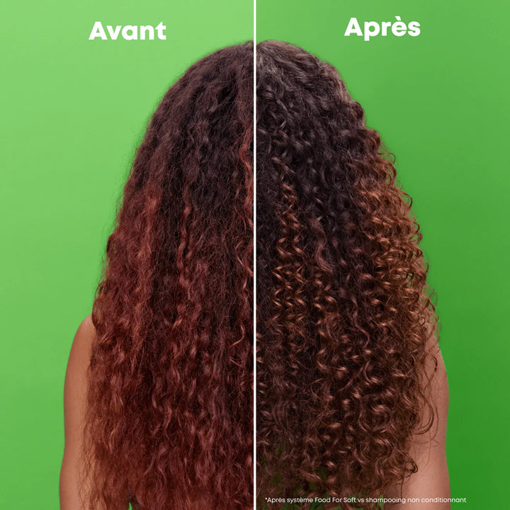Avant après cheveux bouclés avec gamme Matrix Food for Soft, cheveux secs transformés en boucles définies, brillantes et hydratées sur fond vert.