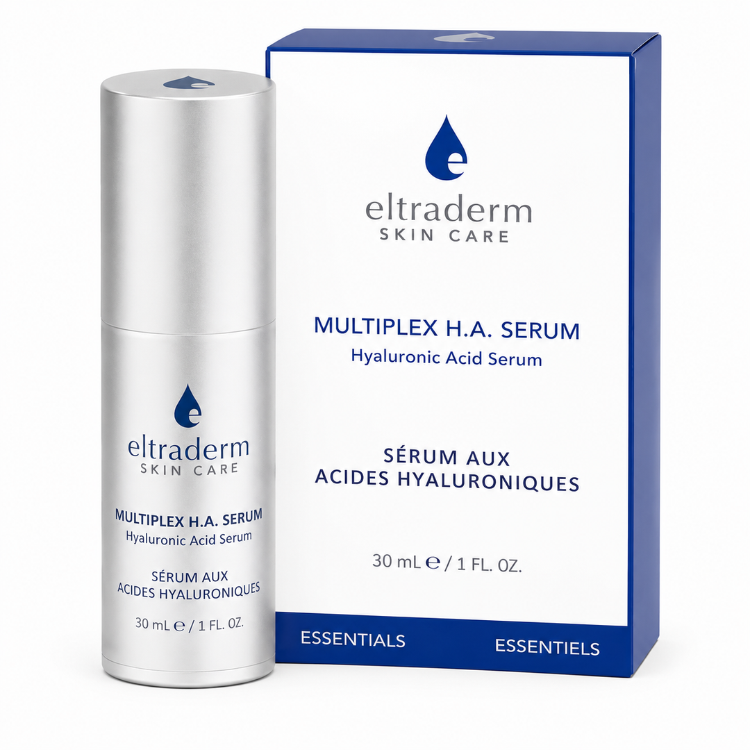 Sérum Acide Hyaluronique Multiplex Eltraderm 30 ml avec flacon pompe argenté et emballage blanc et bleu sur fond blanc. Soin hydratant visage à l’acide hyaluronique pour tous les types de peau.