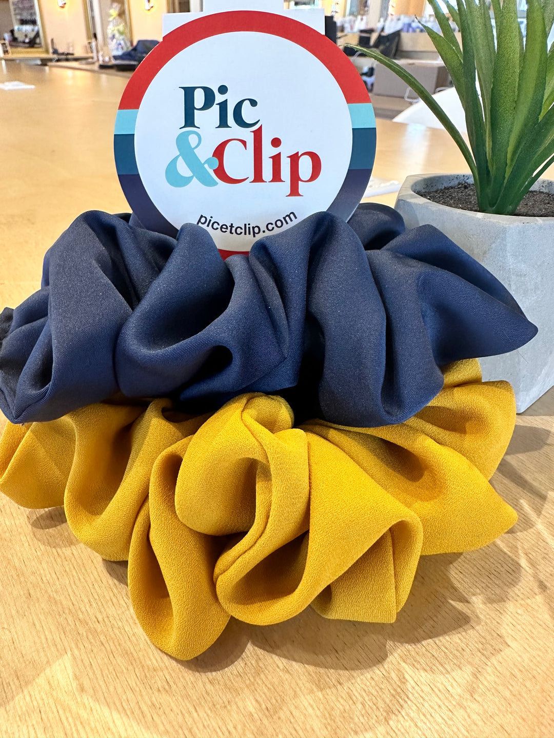 Duo of CHOUCHOUX navy blue satin and piqué yellow